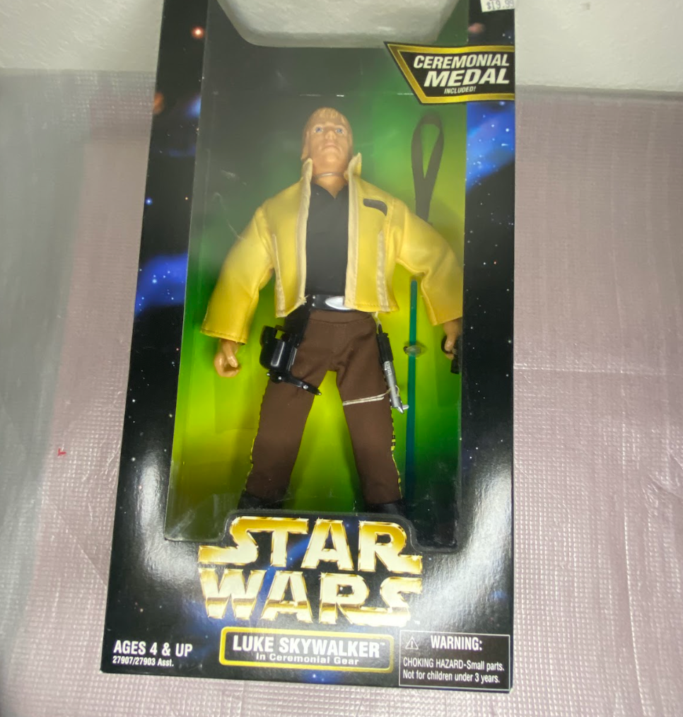 Star Wars Collector Series – Luke Skywalker (in Ceremonial Gear)