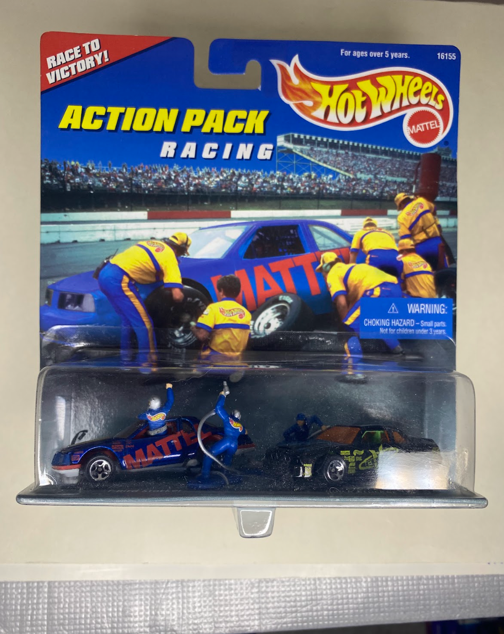Hot Wheels Action Pack – Racing Pit Stop (Mattel Team)