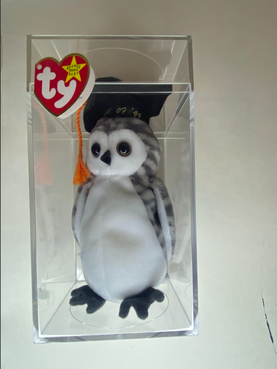 Ty Beanie Baby – “Wise” the Graduation Owl (1999) w/ Display Case