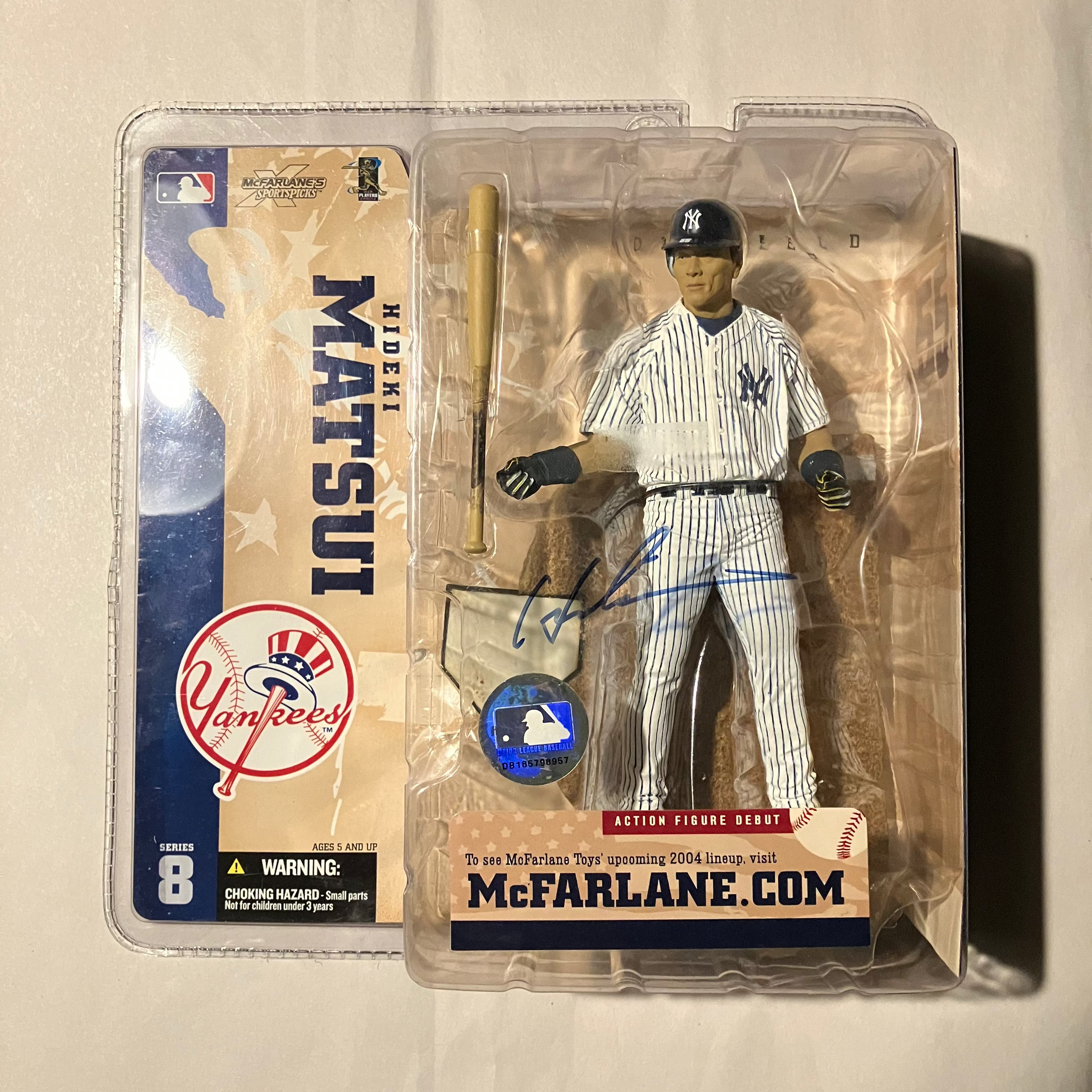 Hideki Matsui McFarlane’s Sports Picks MLB Series 8 Action Figure/2004/Variant /Autograph – NY Yankees