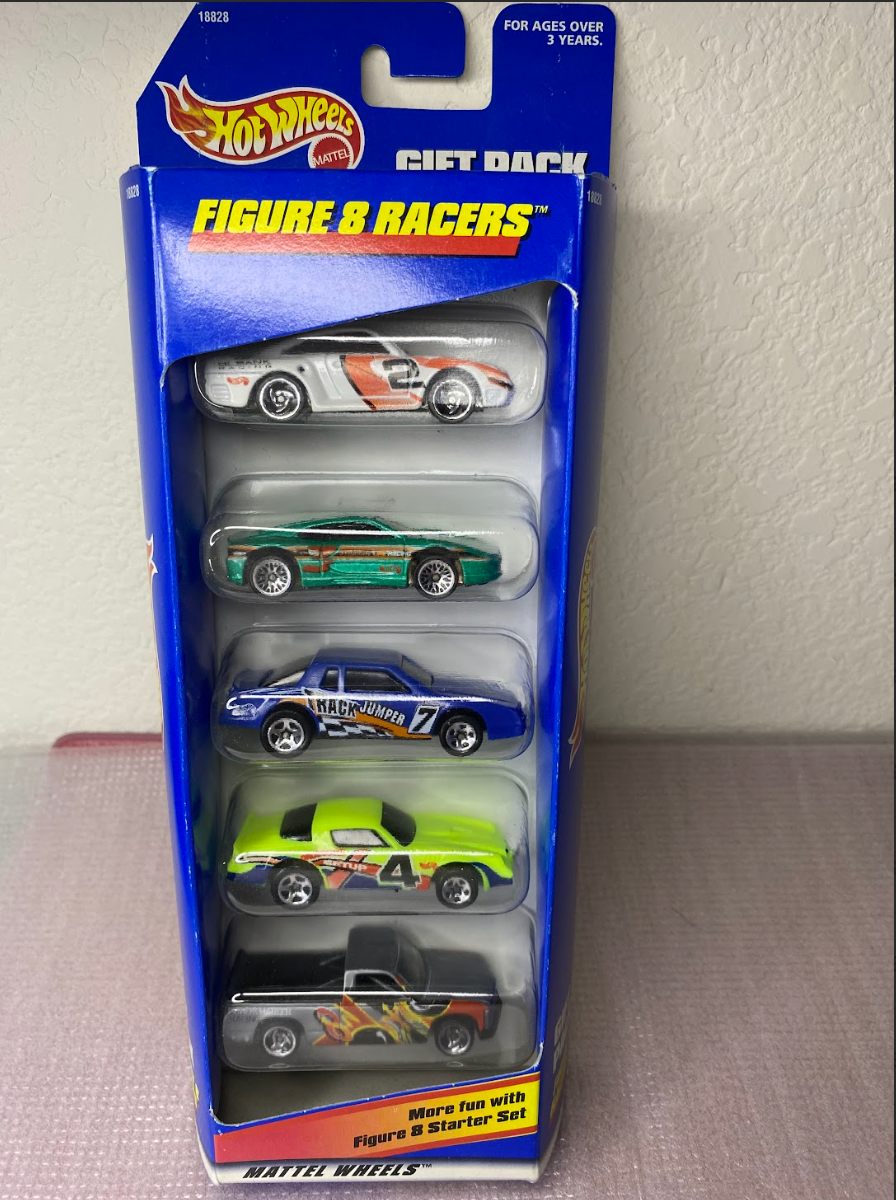 Hot Wheels Figure 8 Racers 5-Car Gift Pack – Collector Set (Sealed)