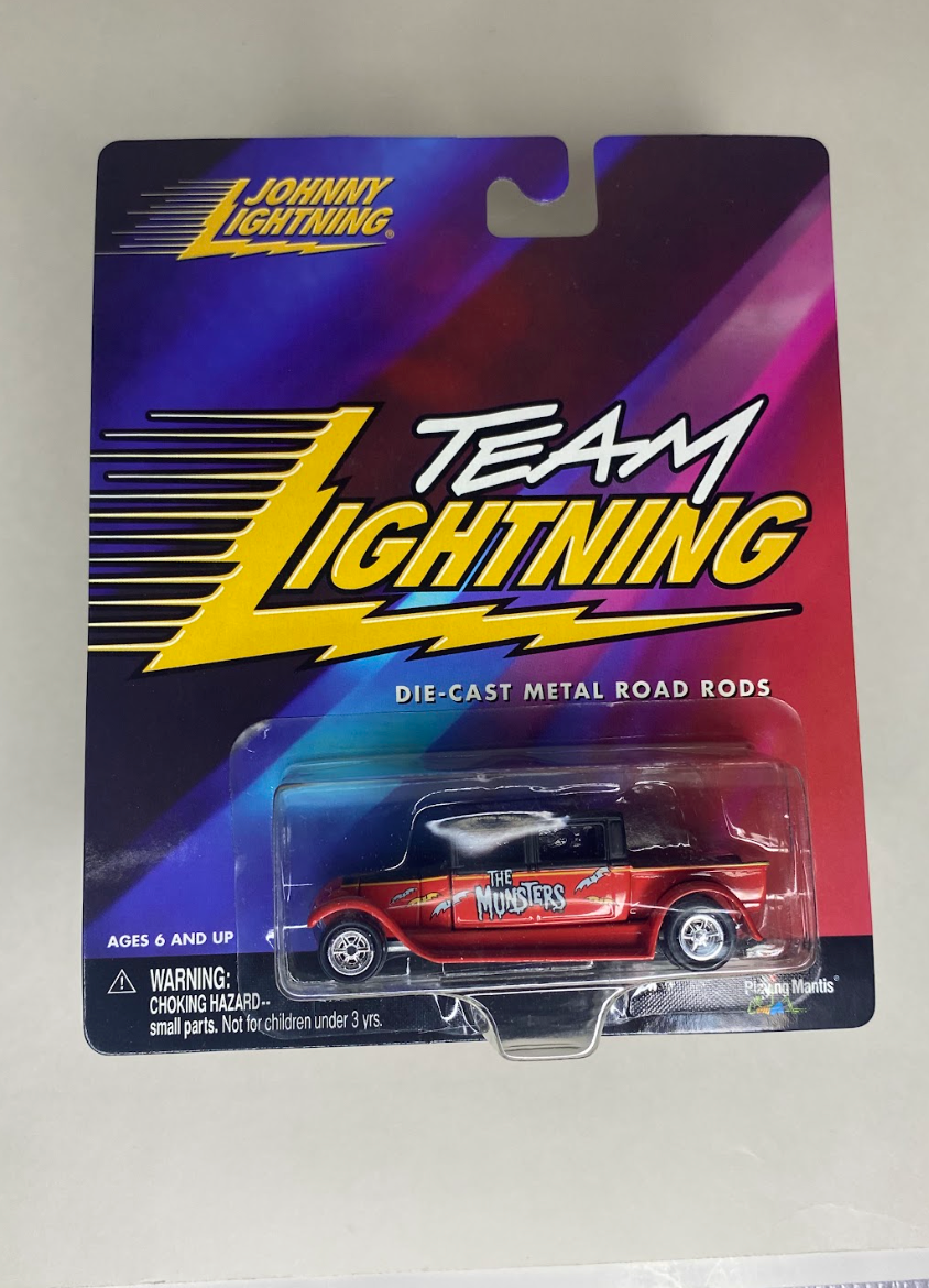Johnny Lightning – The Munsters Hot Rod – Team Lightning Series